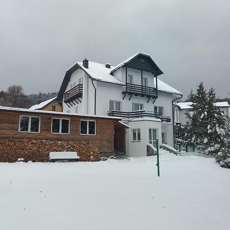 Milusia Muszyna Hotel Bagian luar foto
