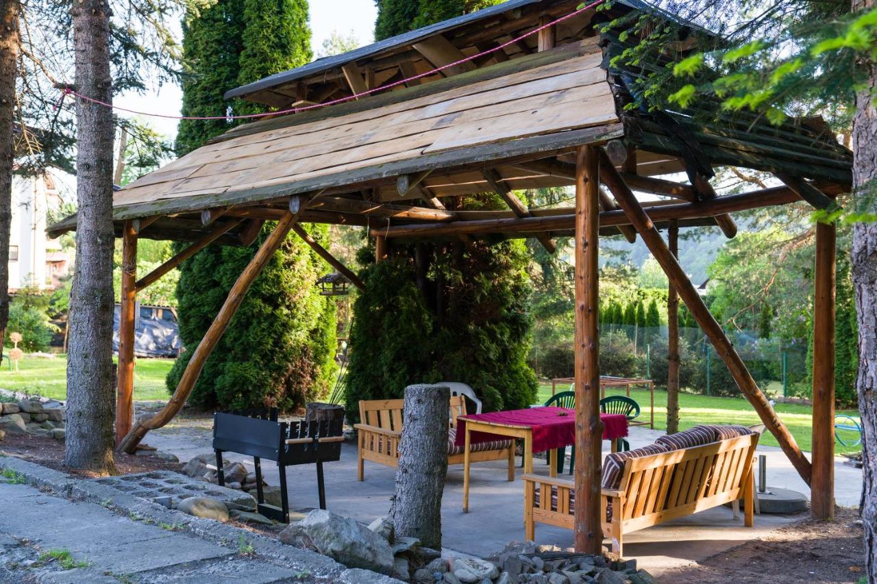 Milusia Muszyna Hotel Bagian luar foto