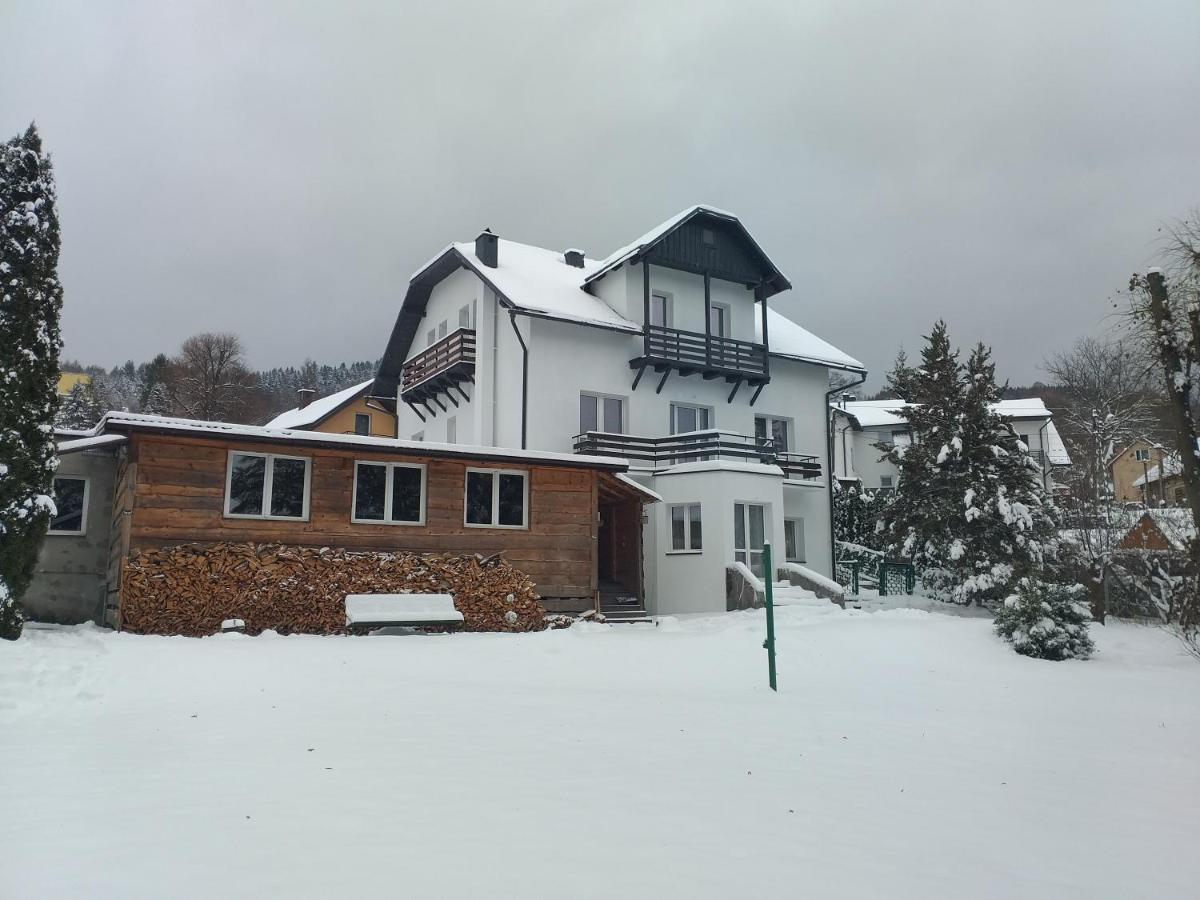 Milusia Muszyna Hotel Bagian luar foto