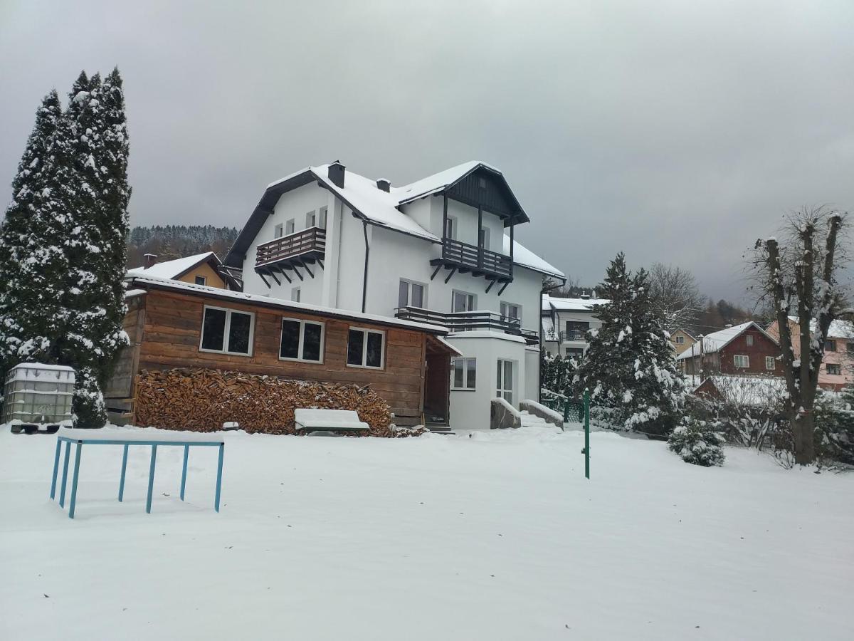 Milusia Muszyna Hotel Bagian luar foto